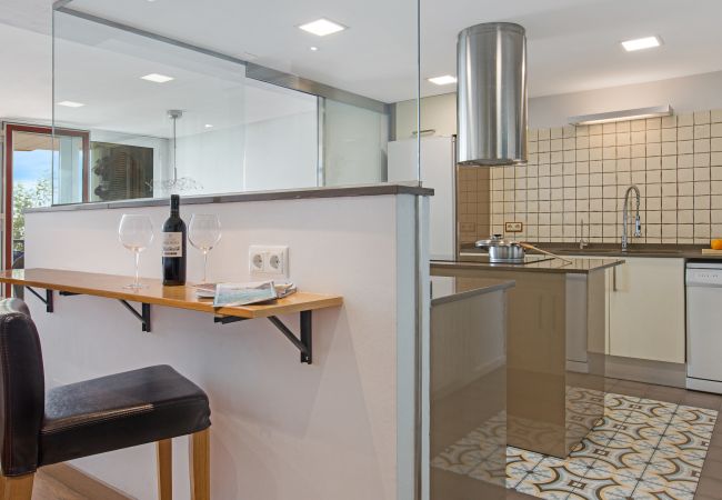 Apartamento en Blanes -  2SAP1 - Precioso apartamento para 6 personas situado en el centro de Blanes en primera línea de mar con magnificas vistas al mar.  Apartamento en Blanes -  2SAP1 - Precioso apartamento para 6 personas situado en el centro de Blanes en primera línea de mar con magnificas vistas al mar.