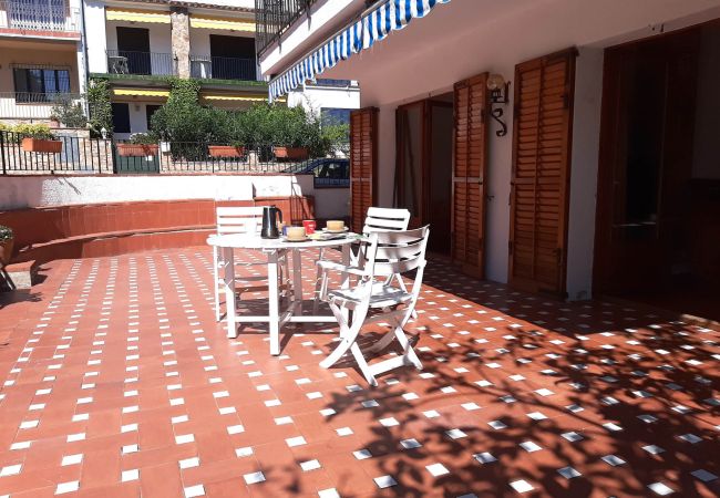 Apartamento en Llafranc - 1AL 01 - Apartamento sencillo con terraza cerca de la playa de Llafranc Apartamento en Llafranc - 1AL 01 - Apartamento sencillo con terraza cerca de la playa de Llafranc