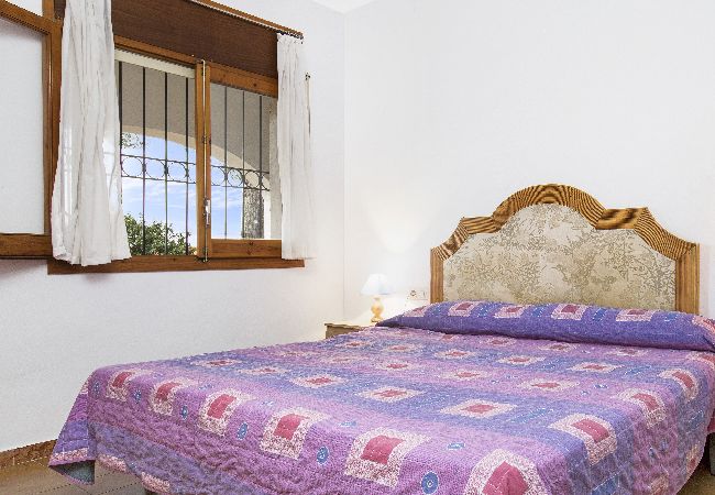 Villa en Lloret de Mar - 2MTC - Casa con piscina privada y vistas al mar situada en una zona residencial tranquila a tan sólo 3 km de la bonita playa de Canyelles Villa en Lloret de Mar - 2MTC - Casa con piscina privada y vistas al mar situada en una zona residencial tranquila a tan sólo 3 km de la bonita playa de Canyelles