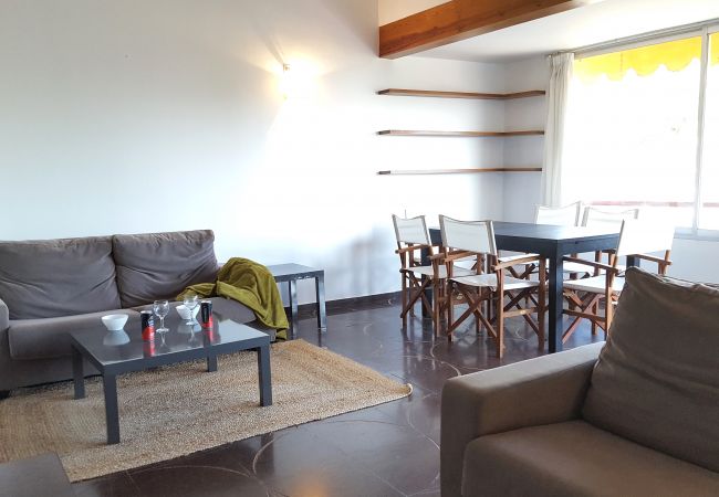 Apartamento en Calella de Palafrugell - Calella Park 5-A Apartamento sencillo situado a pocos minutos caminando de la de la tranquila playa de Calella de Palafrugell