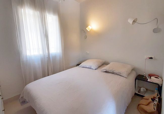 Apartamento en Llafranc - 1MIRAN 02 - Apartamento para 4 personas con terraza ubicado a tan sólo 550m de la playa y del centro de Llafranc Apartamento en Llafranc - 1MIRAN 02 - Apartamento para 4 personas con terraza ubicado a tan sólo 550m de la playa y del centro de Llafranc
