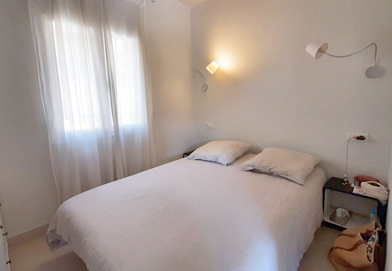 Apartamento en Llafranc - 1MIRAN 02 - Apartamento para 4 personas con terraza ubicado a tan sólo 550m de la playa y del centro de Llafranc
