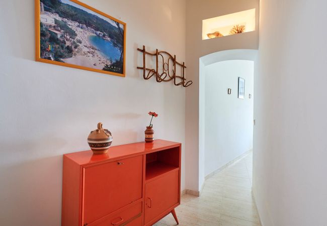 Apartamento en Calella de Palafrugell - 1AUR 01 - Apartamento de dos dormitorios con terraza cerca de la playa de Calella de Palafrugell Apartamento en Calella de Palafrugell - 1AUR 01 - Apartamento de dos dormitorios con terraza cerca de la playa de Calella de Palafrugell