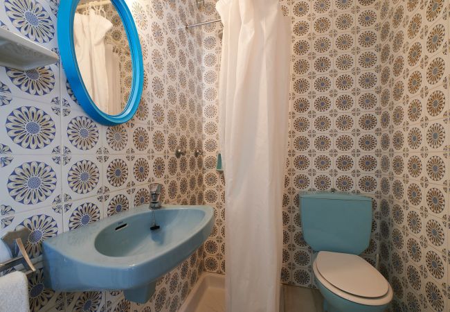 Apartamento en Calella de Palafrugell - 1AUR 01 - Apartamento de dos dormitorios con terraza cerca de la playa de Calella de Palafrugell Apartamento en Calella de Palafrugell - 1AUR 01 - Apartamento de dos dormitorios con terraza cerca de la playa de Calella de Palafrugell