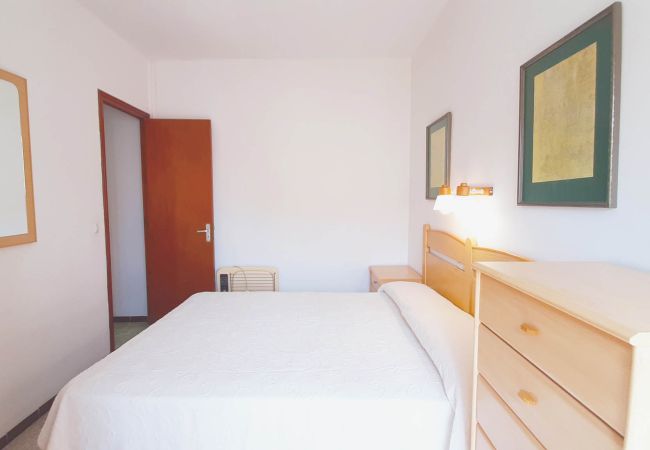 Apartamento en Calella de Palafrugell - 1 LLAD 2 - Apartamento con terraza cerca de la playa de Calella de Palafrugell Apartamento en Calella de Palafrugell - 1 LLAD 2 - Apartamento con terraza cerca de la playa de Calella de Palafrugell