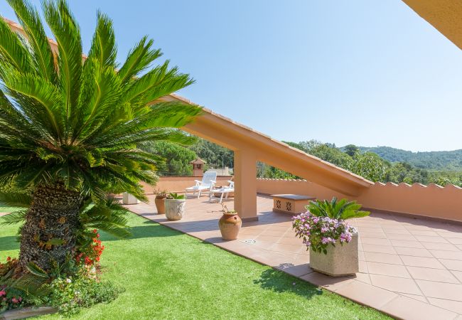 Villa en Vidreres - 2CIP01-08pax - Casa con capacidad para 08 personas y piscina privada situada en una zona tranquila