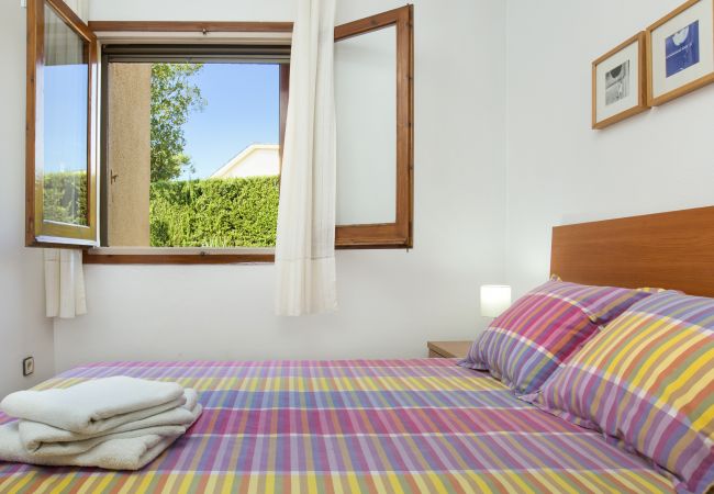 Villa en Vidreres - 2CIP01-14pax - Casa con capacidad para 14 personas y piscina privada situada en una zona tranquila Villa en Vidreres - 2CIP01-14pax - Casa con capacidad para 14 personas y piscina privada situada en una zona tranquila
