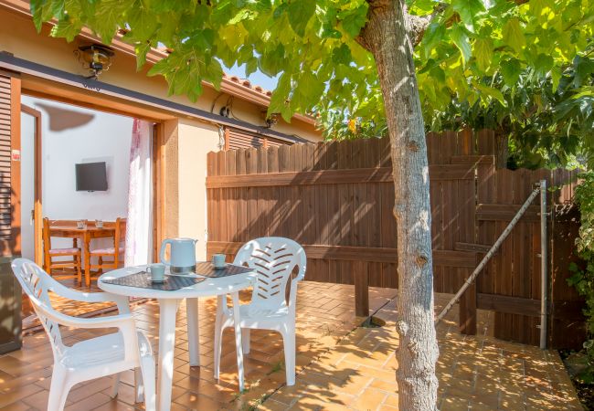 Villa en Vidreres - 2CIP01-14pax - Casa con capacidad para 14 personas y piscina privada situada en una zona tranquila Villa en Vidreres - 2CIP01-14pax - Casa con capacidad para 14 personas y piscina privada situada en una zona tranquila