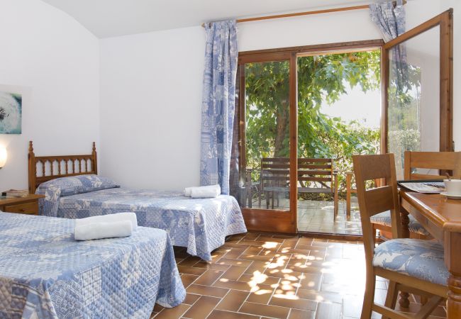 Villa en Vidreres - 2CIP01-14pax - Casa con capacidad para 14 personas y piscina privada situada en una zona tranquila Villa en Vidreres - 2CIP01-14pax - Casa con capacidad para 14 personas y piscina privada situada en una zona tranquila