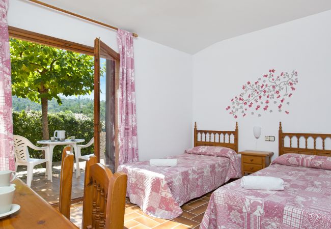 Villa en Vidreres - 2CIP01-14pax - Casa con capacidad para 14 personas y piscina privada situada en una zona tranquila Villa en Vidreres - 2CIP01-14pax - Casa con capacidad para 14 personas y piscina privada situada en una zona tranquila
