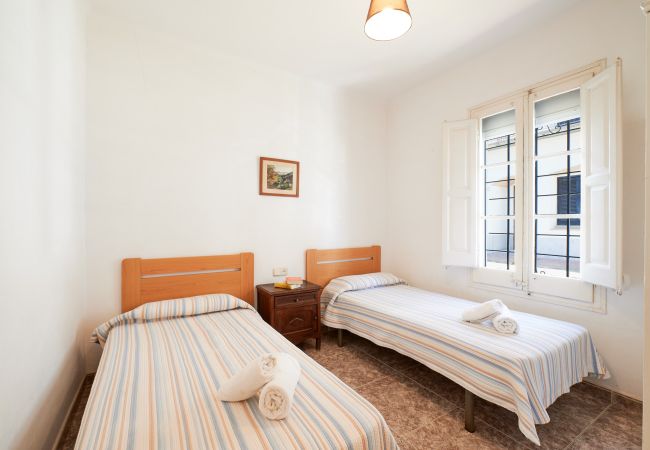 Apartamento en Calella de Palafrugell - 1AUR 04 - Aparatmento de 3 habitaciones con terraza cerca la playa de Calella de Palafrugell