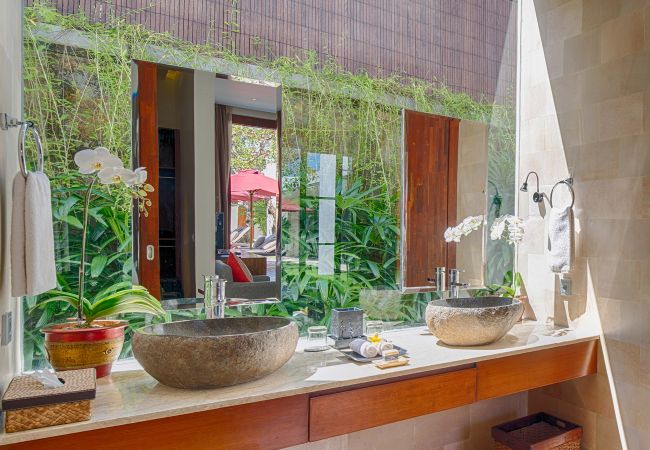 Villa en Seminyak - Casa Brio- Casa de lujo cerca de la playa en Bali  Villa en Seminyak - Casa Brio- Casa de lujo cerca de la playa en Bali