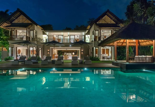 Villa en Mengwi -  Seseh Beach Villa II - Villa de lujo enfrente la playa de Bali  Villa en Mengwi -  Seseh Beach Villa II - Villa de lujo enfrente la playa de Bali