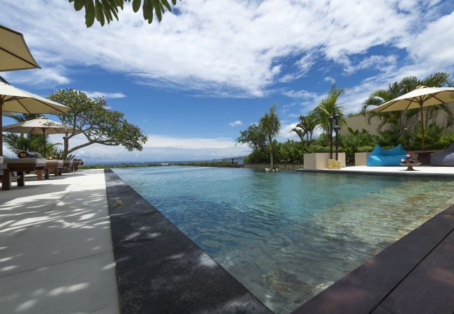 Villa en Manggis - Asada - Villa con piscina cerca de la playa en Bali