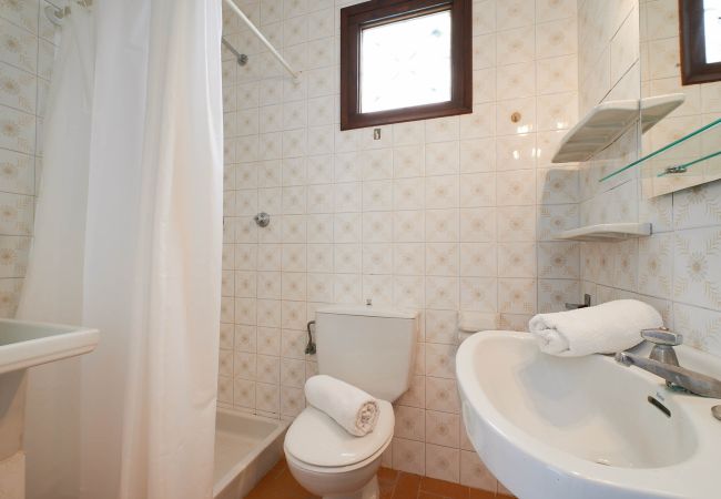 Apartamento en Calella de Palafrugell - 1LLAD - PL Apartamento con terraza cerca la playa de Calella de Palafrugell Apartamento en Calella de Palafrugell - 1LLAD - PL Apartamento con terraza cerca la playa de Calella de Palafrugell