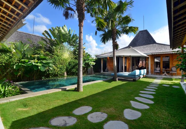 Villa en Seminyak - Du Ho - Espectacular casa con piscina cerca de la playa de Bali