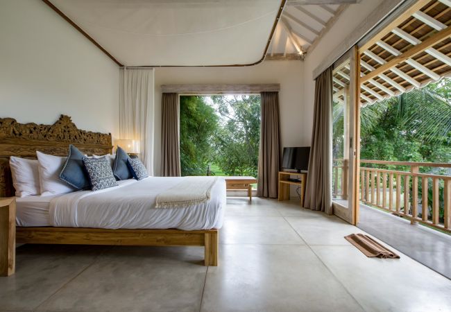 Villa en Kerobokan - Alea Estate- Espectacular casa de 18 personas con piscina en Bali Villa en Kerobokan - Alea Estate- Espectacular casa de 18 personas con piscina en Bali