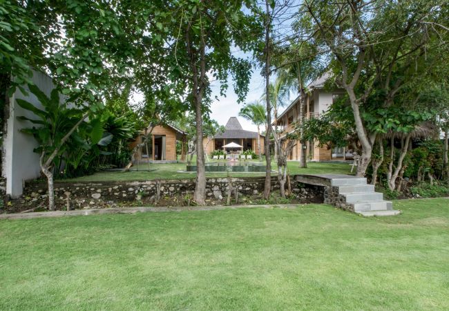 Villa en Kerobokan - Alea Estate- Espectacular casa de 18 personas con piscina en Bali