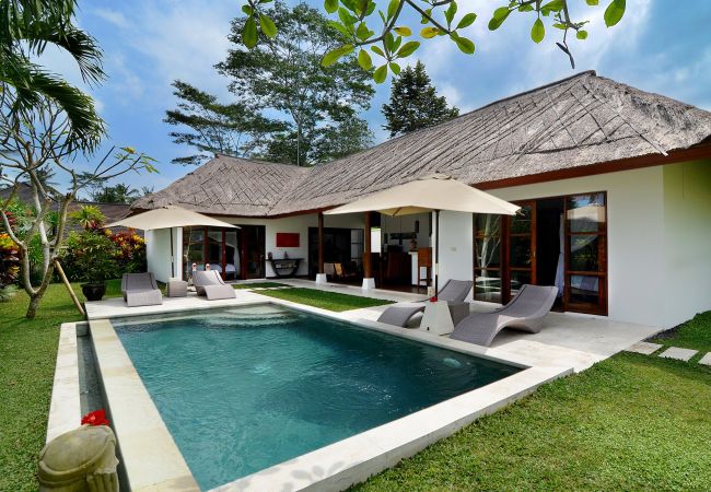 Villa en Ubud - Candi Kecil Tiga - Villa de 3 habitaciones con piscina en Bali