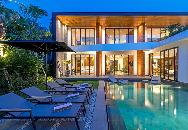 Villa en Kerobokan - Castil di Udara - Villa de 4 habitaciones con piscina en Bali