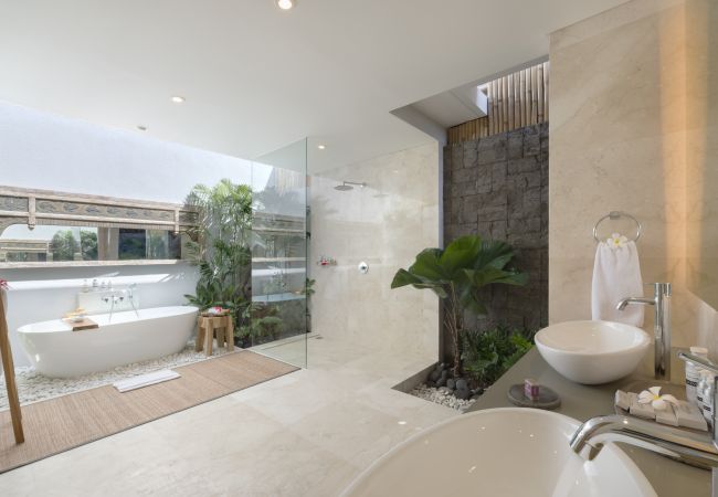 Villa en Seminyak - Sanook - Bonita casa de 4 habitaciones con piscina en Bali Villa en Seminyak - Sanook - Bonita casa de 4 habitaciones con piscina en Bali