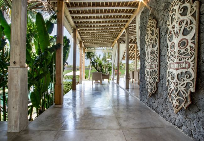 Villa en Kerobokan - Mannao - Espectacular casa de 8 habitaciones con piscina en Bali Villa en Kerobokan - Mannao - Espectacular casa de 8 habitaciones con piscina en Bali
