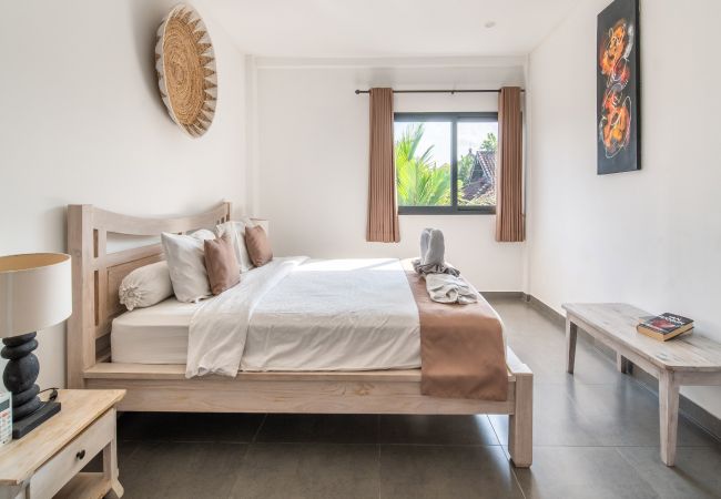 Villa en Seminyak - Wiana- Villa para 6 personas con piscina cerca de la playa de Bali Villa en Seminyak - Wiana- Villa para 6 personas con piscina cerca de la playa de Bali