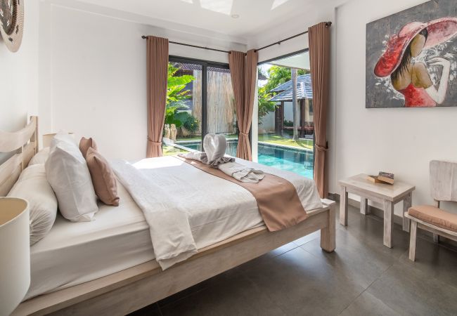 Villa en Seminyak - Wiana- Villa para 6 personas con piscina cerca de la playa de Bali Villa en Seminyak - Wiana- Villa para 6 personas con piscina cerca de la playa de Bali