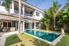 Villa en Seminyak - Wiana- Villa para 6 personas con piscina cerca de la playa de Bali Villa en Seminyak - Wiana- Villa para 6 personas con piscina cerca de la playa de Bali