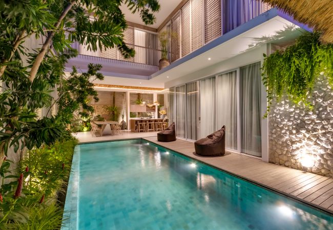 Villa en Seminyak - Swan 3 - Villa de 2 habitaciones con piscina en Bali Villa en Seminyak - Swan 3 - Villa de 2 habitaciones con piscina en Bali