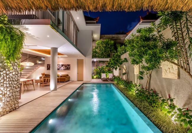 Villa en Seminyak - Swan 2 - Villa de 2 habitaciones con piscina en Bali