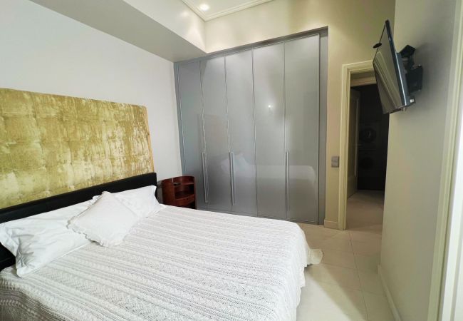 Villa en Glyfada - Villa de 4 habitaciones, con terraza en el centro de Glyfada Villa en Glyfada - Villa de 4 habitaciones, con terraza en el centro de Glyfada