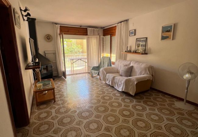 Apartamento en Llafranc - 1CEN B5 - Apartamento con jardín y piscina comunitaria situado en Llafranc, a unos 800m de la playa Apartamento en Llafranc - 1CEN B5 - Apartamento con jardín y piscina comunitaria situado en Llafranc, a unos 800m de la playa