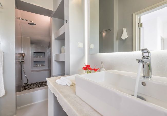 Villa en Paros -  Allegra - Fantástica villa para 8 personas con vistas al mar y cerca de la playa en Grecia Villa en Paros -  Allegra - Fantástica villa para 8 personas con vistas al mar y cerca de la playa en Grecia