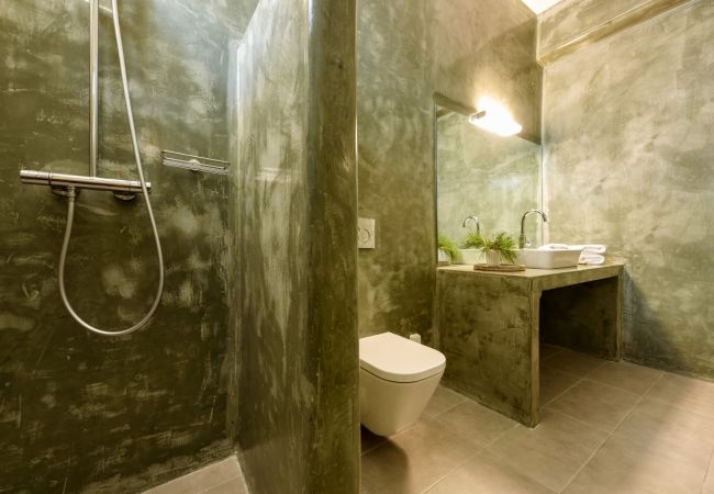Villa en Paros - Althaia -Preciosa casa para 10 personas cerca de la playa de Golden Beach con bonitas vistas al mar Villa en Paros - Althaia -Preciosa casa para 10 personas cerca de la playa de Golden Beach con bonitas vistas al mar