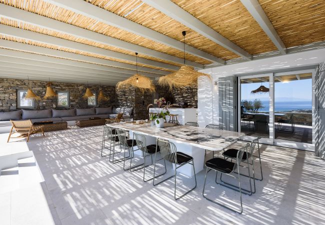 Villa en Paros - Arete - Casa espectacular para 14 personas con bonitas vistas al mar cerca de Golden Beach Villa en Paros - Arete - Casa espectacular para 14 personas con bonitas vistas al mar cerca de Golden Beach