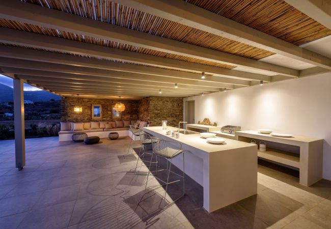 Villa en Paros - Elea -Magnifica casa con piscina para 10 personas y vistas al mar en Golden Beach (Grecia) Villa en Paros - Elea -Magnifica casa con piscina para 10 personas y vistas al mar en Golden Beach (Grecia)