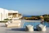 Villa en Paros - Elea -Magnifica casa con piscina para 10 personas y vistas al mar en Golden Beach (Grecia) Villa en Paros - Elea -Magnifica casa con piscina para 10 personas y vistas al mar en Golden Beach (Grecia)