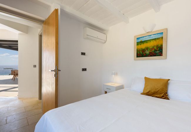 Villa en Paros - Bellevue - Preciosa casa para 8 personas con impresionantes vistas al mar cerca de la playa de Grecia en Paros Villa en Paros - Bellevue - Preciosa casa para 8 personas con impresionantes vistas al mar cerca de la playa de Grecia en Paros