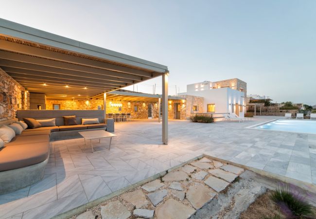 Villa en Paros - Eos - Villa para 10 personas cerca de la playa de Golden Beach (Grecia) Villa en Paros - Eos - Villa para 10 personas cerca de la playa de Golden Beach (Grecia)