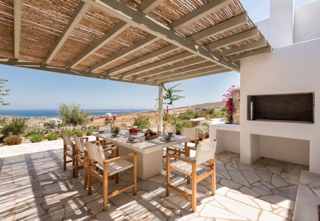 Villa en Paros - Eridan - Espectacular casa para 8 con piscina y bonitas vistas al mar en Grecia Villa en Paros - Eridan - Espectacular casa para 8 con piscina y bonitas vistas al mar en Grecia