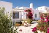 Villa en Paros - Eridan - Espectacular casa para 8 con piscina y bonitas vistas al mar en Grecia Villa en Paros - Eridan - Espectacular casa para 8 con piscina y bonitas vistas al mar en Grecia