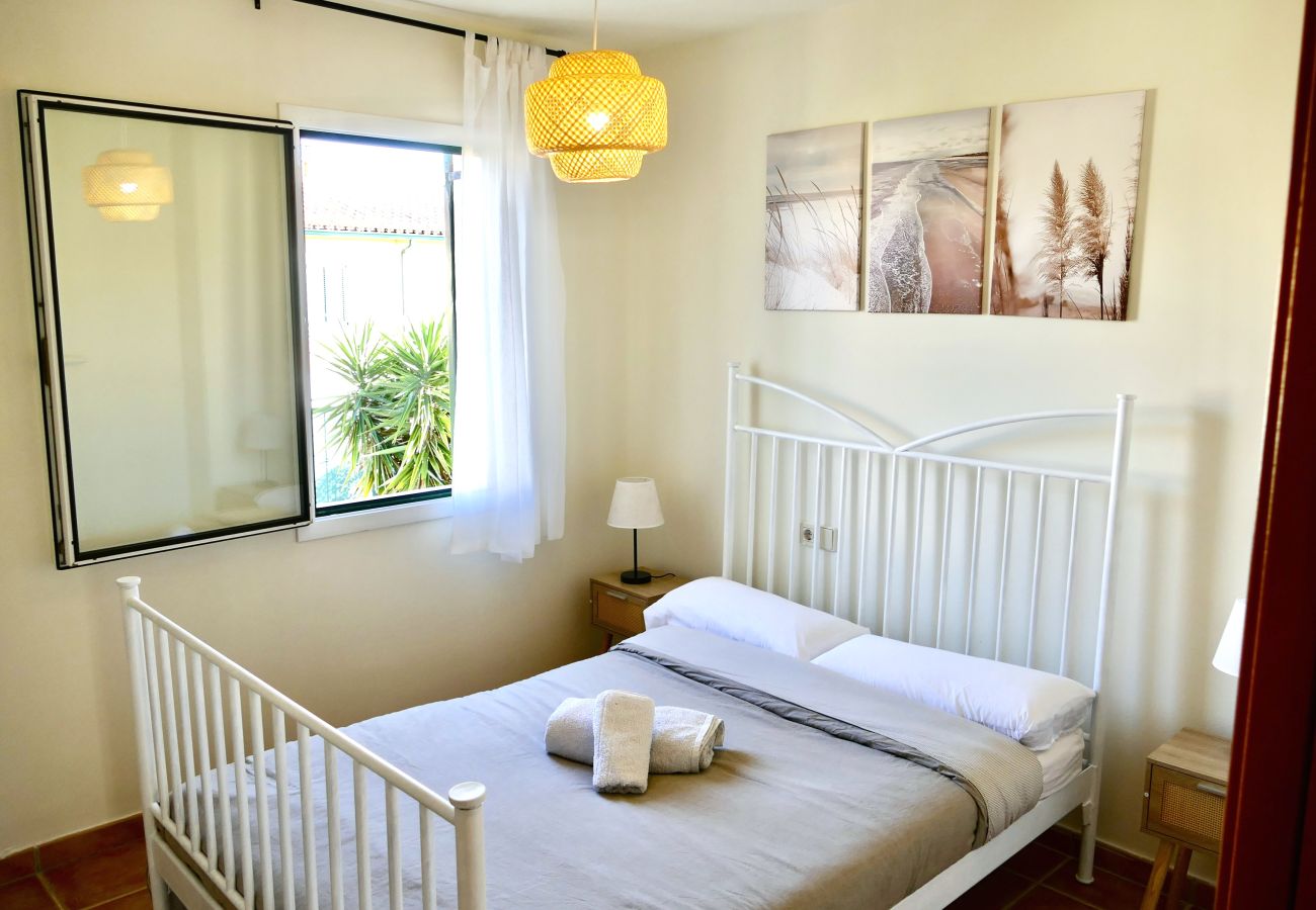 Villa en Pals - Villa para 6 personas con piscina y jardín cerca de la playa de Pals