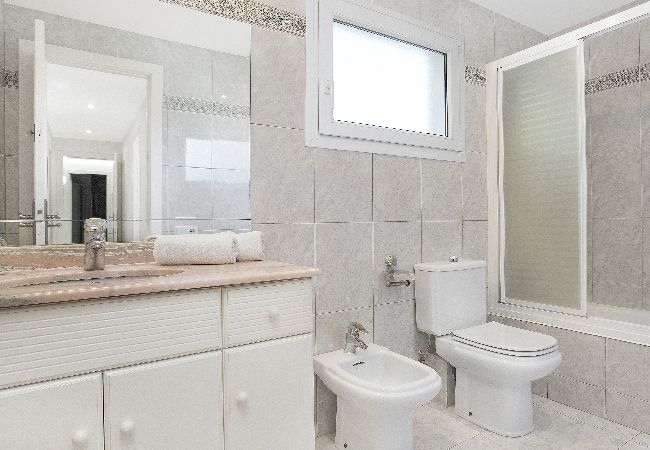 Vil.la en Calella de Palafrugell - 1ALB 01 - Acollidor apartament per a 6 persones a prop de la platja de Calella de Palafrugell Vil.la en Calella de Palafrugell - 1ALB 01 - Acollidor apartament per a 6 persones a prop de la platja de Calella de Palafrugell