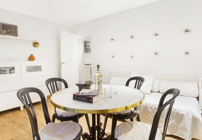 Apartament en Llafranc - 1ANC 03 - Apartament amb terrassa situat molt a prop de la platja Apartament en Llafranc - 1ANC 03 - Apartament amb terrassa situat molt a prop de la platja