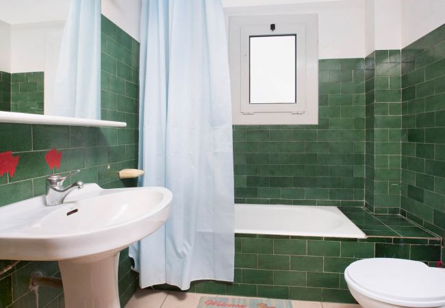 Apartament en Pals - 1ARCH1 Apartament senzill situat a la Platja de Pals, a 150 metres de la platja. Apartament en Pals - 1ARCH1 Apartament senzill situat a la Platja de Pals, a 150 metres de la platja.