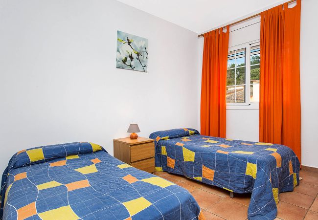 Vil.la en Vidreres -  2BRIS01 - Acollidora casa amb piscina privada i 5 habitacions situada a una zona tranquil·la Vil.la en Vidreres -  2BRIS01 - Acollidora casa amb piscina privada i 5 habitacions situada a una zona tranquil·la
