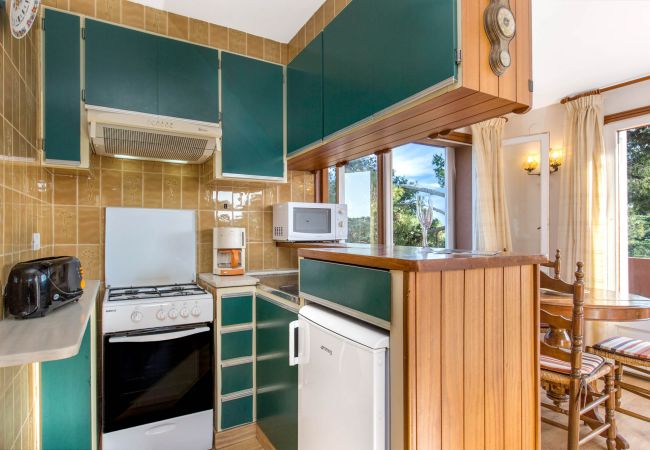 Estudi en Calella de Palafrugell - 1BENET EST - Casa dividida en 3 apartaments totalment independents, els quals comparteixen una piscina  a tan sols 1 km de la platja de Calella de Palafrugell Estudi en Calella de Palafrugell - 1BENET EST - Casa dividida en 3 apartaments totalment independents, els quals comparteixen una piscina  a tan sols 1 km de la platja de Calella de Palafrugell