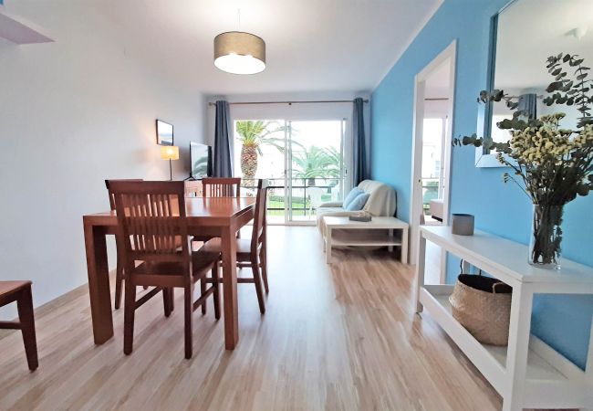 Apartament en Calella de Palafrugell - 1CB - E3 Apartament amb piscina i jardí situat molt a prop de la platja de Calella de Palafrugell Apartament en Calella de Palafrugell - 1CB - E3 Apartament amb piscina i jardí situat molt a prop de la platja de Calella de Palafrugell