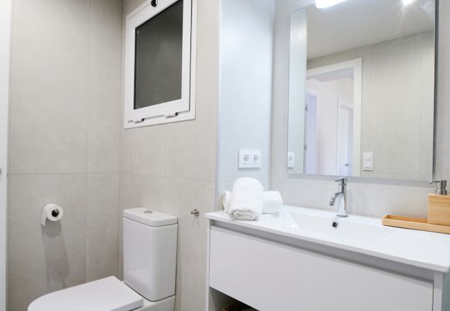 Apartament en Calella de Palafrugell - 1CB - E4 Apartament totalment reformat amb piscina i jardí situat molt a prop de la platja de Calella de Palafrugell Apartament en Calella de Palafrugell - 1CB - E4 Apartament totalment reformat amb piscina i jardí situat molt a prop de la platja de Calella de Palafrugell